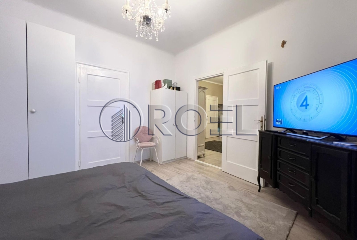 Zagreb, Trg bana Josipa Jelačića, centar, dvosobni stan, NKP 45 m2