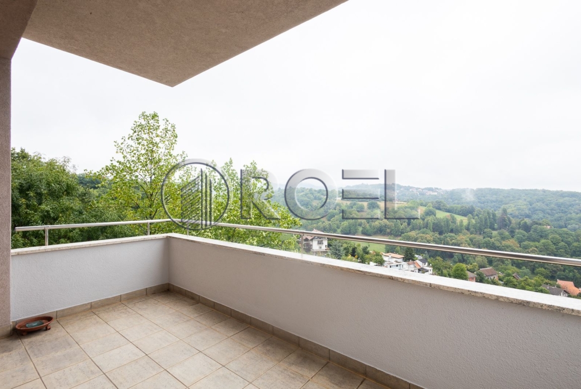Zagreb, Gornje Prekrižje VMD luksuzan četverosoban stan 160 m2, garaža