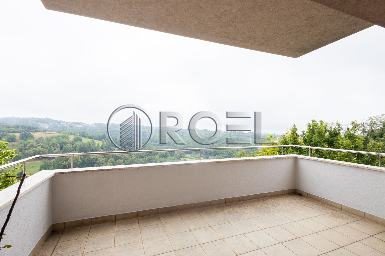 969_14_1756140795 Zagreb, Gornje Prekrižje VMD luksuzan četverosoban stan 160 m2, garaža