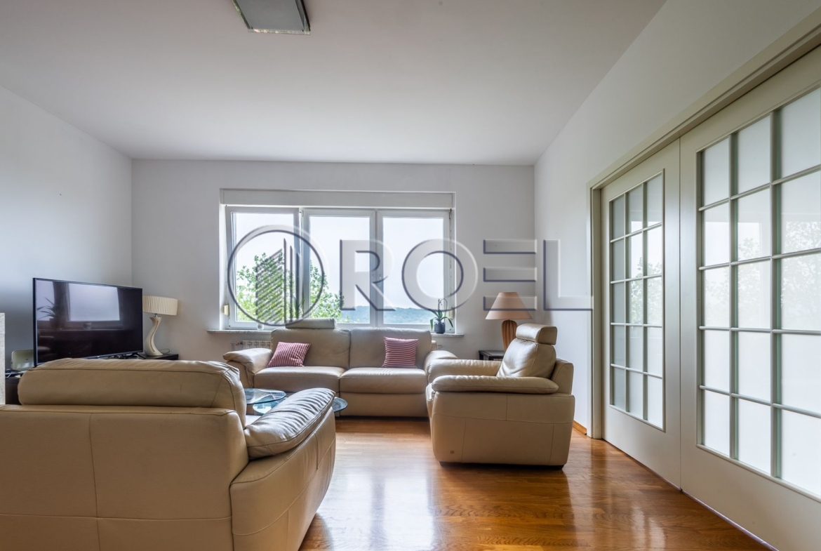 Zagreb, Gornje Prekrižje VMD luksuzan četverosoban stan 160 m2, garaža