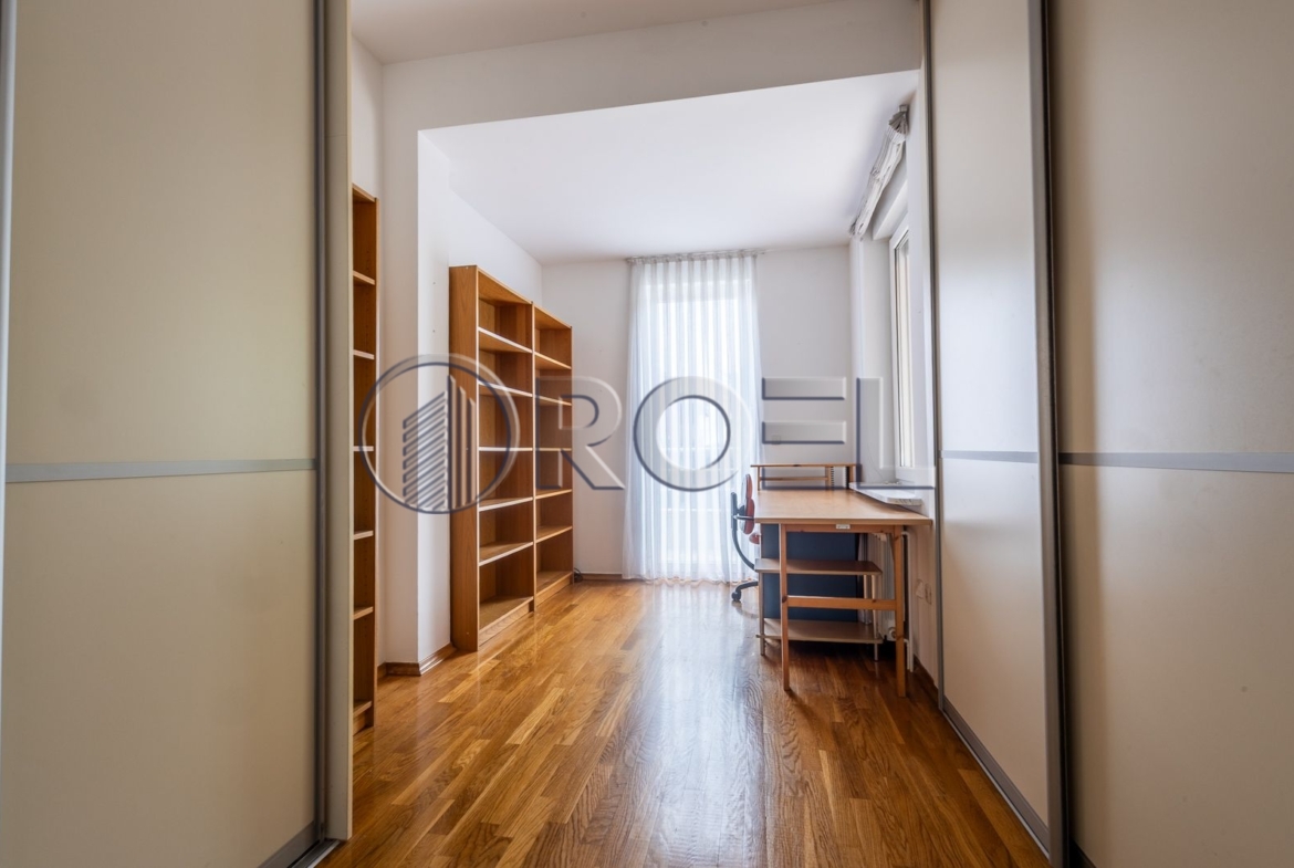 Zagreb, Gornje Prekrižje VMD luksuzan četverosoban stan 160 m2, garaža