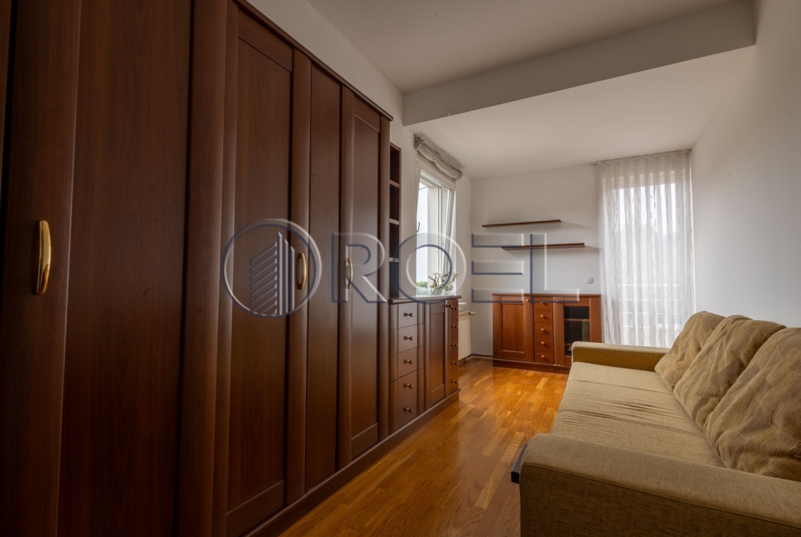 Zagreb, Gornje Prekrižje VMD luksuzan četverosoban stan 160 m2, garaža