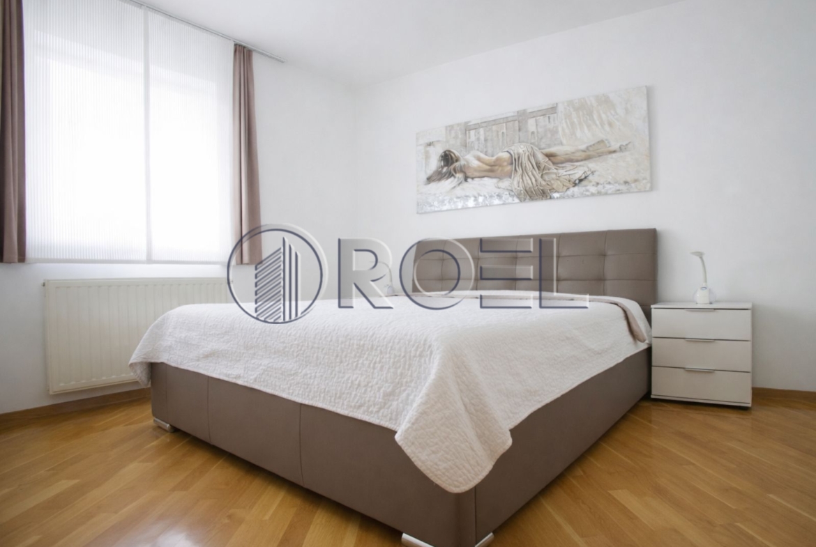 Trosobni stan, Zagreb, Trokut, Hermanova ul., NKP 58 m²