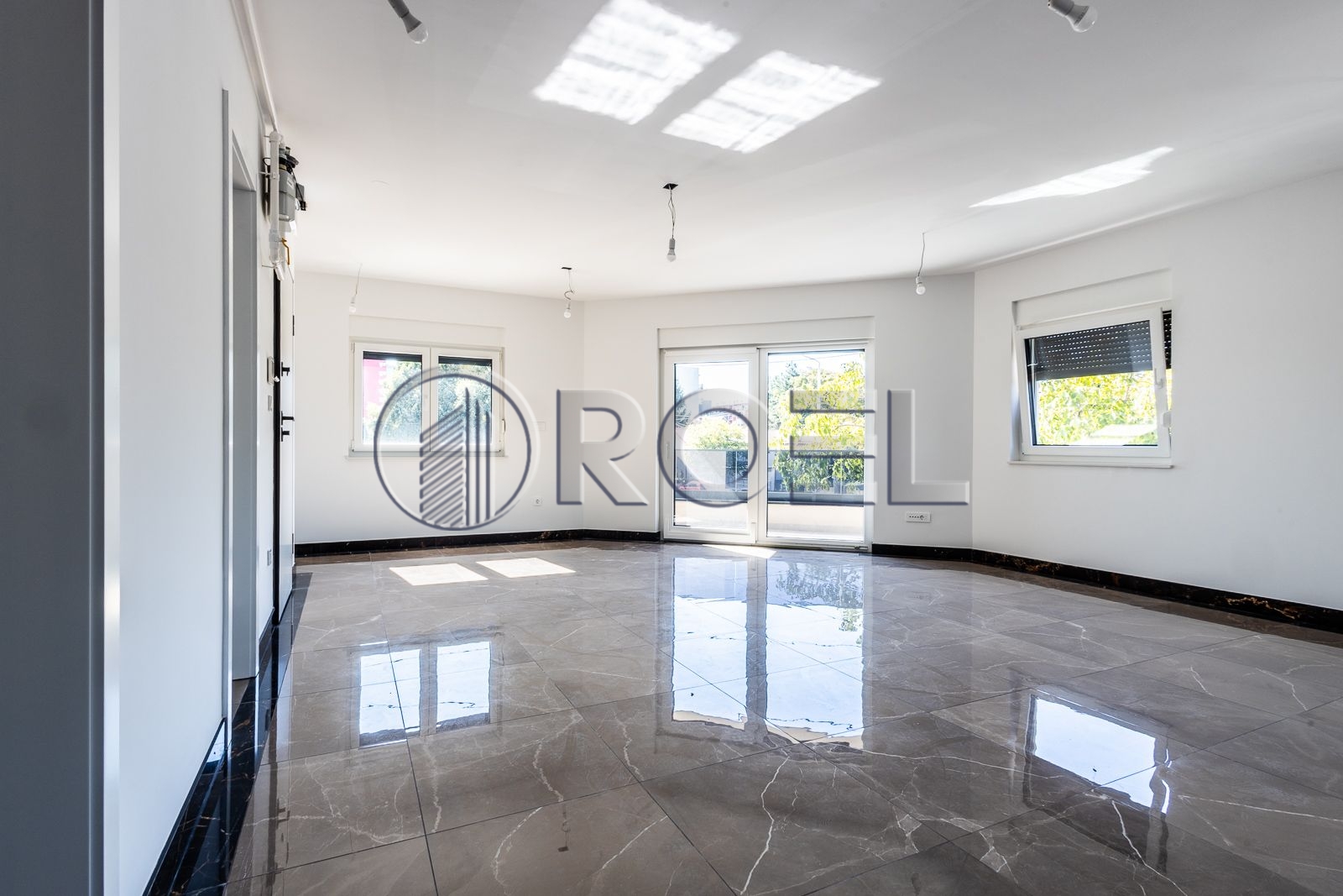 991_4_1758835571 Zagreb, Rudeš, odličan poslovni prostor NKP 99 m2