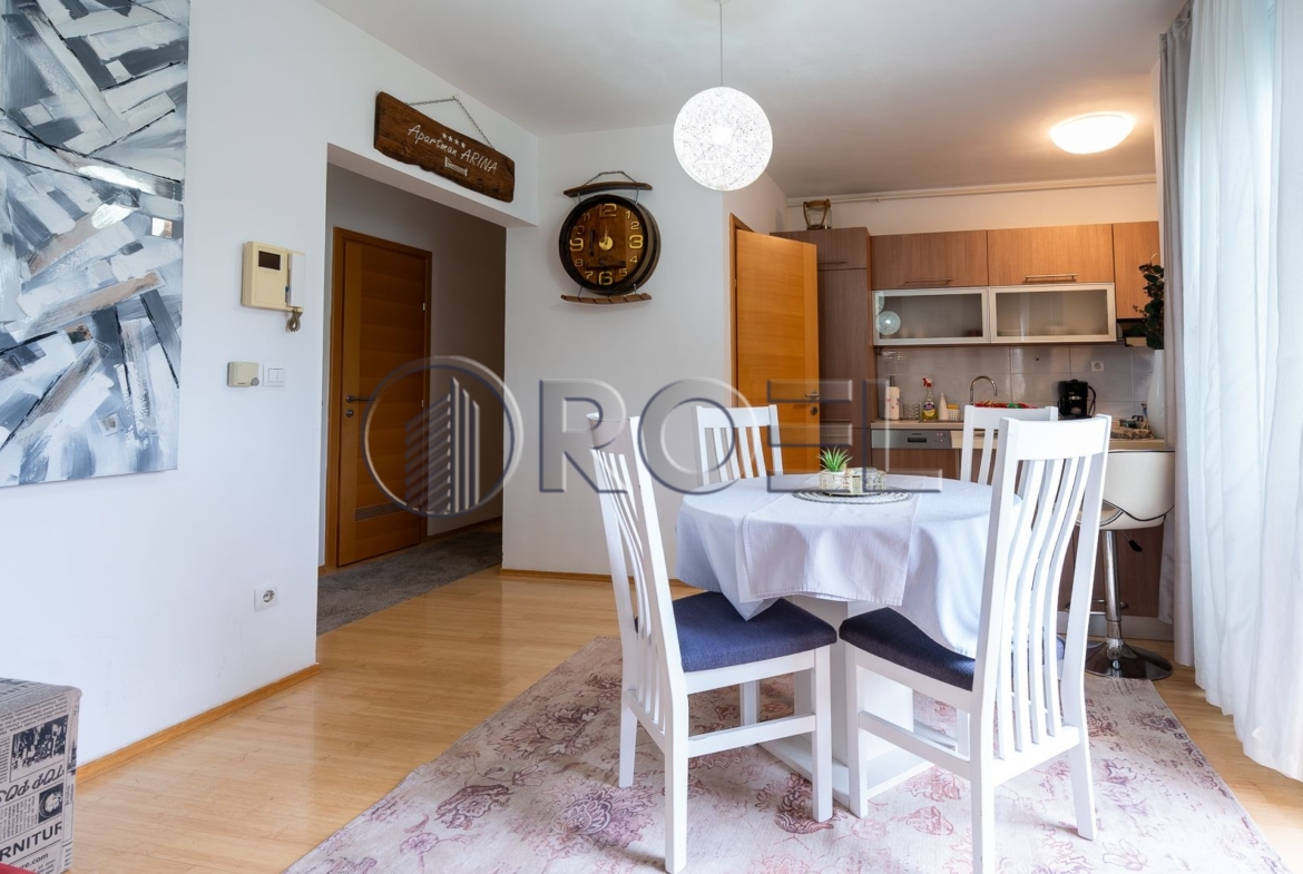 Zagreb, Savska opatovina, moderan trosobni stan NKP 64m2, za najam
