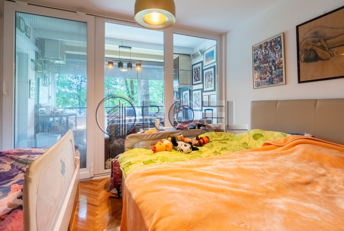 Zagreb, Dubrava, Studentski grad, peterosobni stan 108,16 m², prodaja