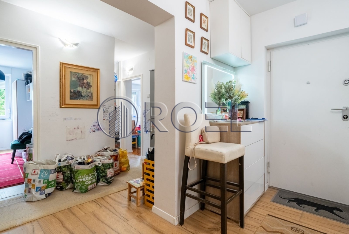 Zagreb, Dubrava, Studentski grad, peterosobni stan 108,16 m², prodaja