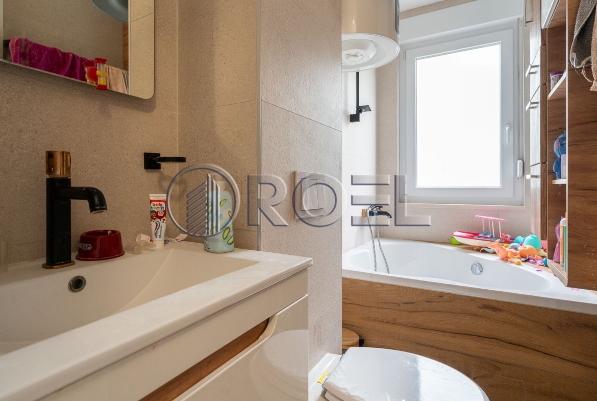 Zagreb, Dubrava, Studentski grad, peterosobni stan 108,16 m², prodaja