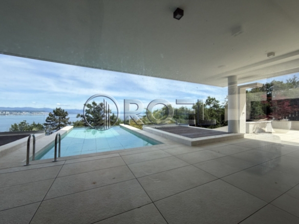 Peterosobni stan s bazenom, novogradnja 238 m2, Opatija