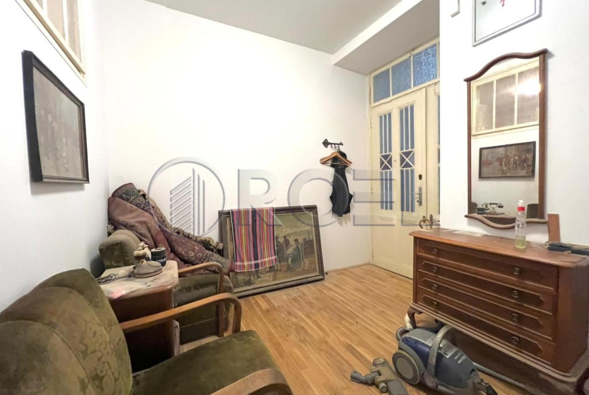 Zagreb, Ribnjak, Četverosobni stan s vrtom, NKP 155 m2, Prodaja