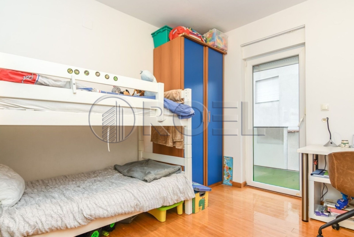 Zagreb, Rudeš, četverosoban stan, 120 m2