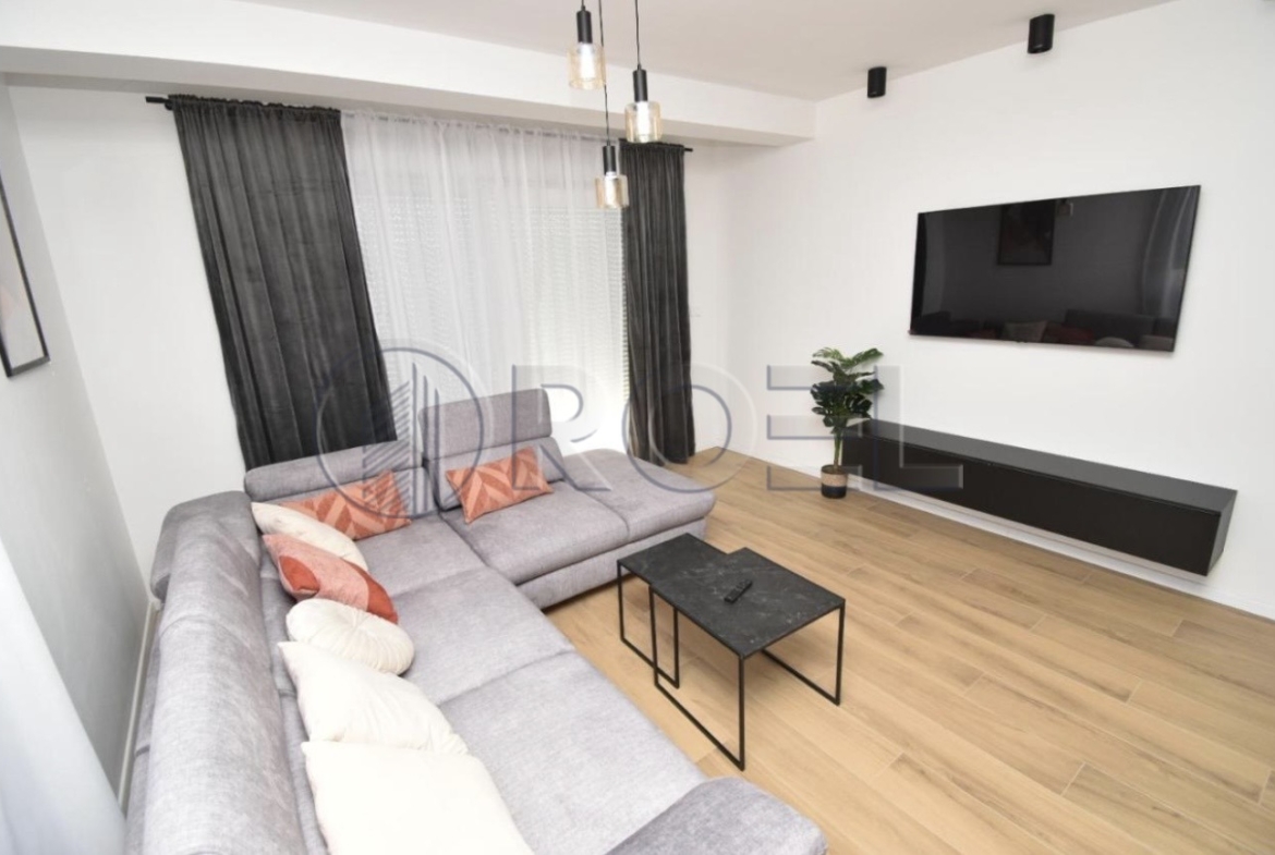 Luksuzna vila s bazenom u okolici Zadra 449 m2