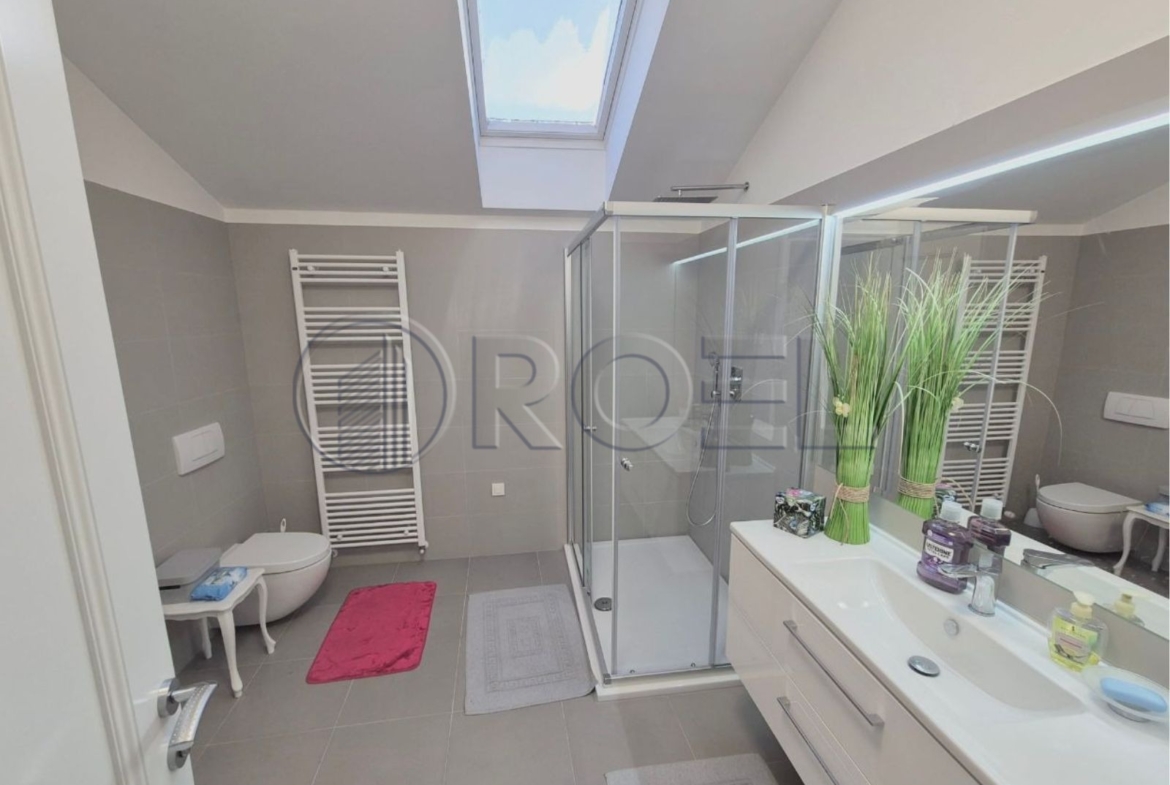 Zagreb, Šalata, Šesterosobni stan, NKP 151 m2