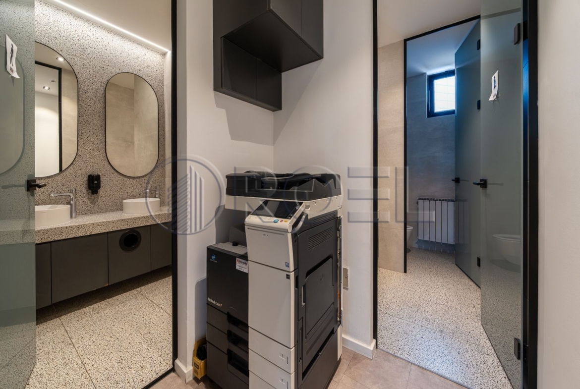 Zagreb, Radnička, poslovni prostor 496,80 m2, zakup