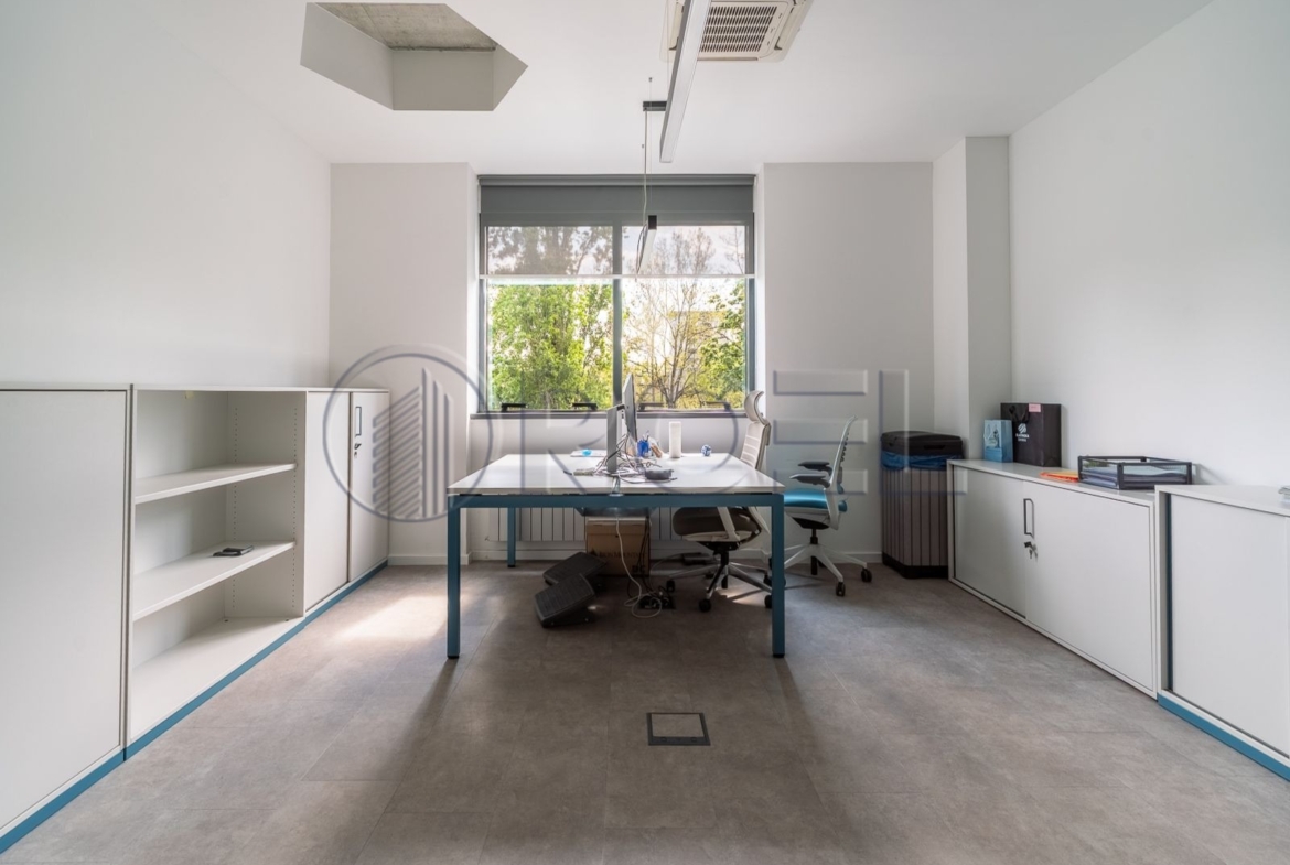 Zagreb, Radnička, poslovni prostor 496,80 m2, zakup