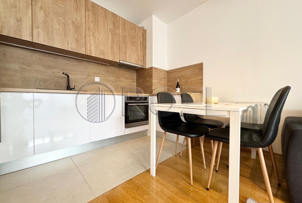 Lanište, trosobni stan za najam