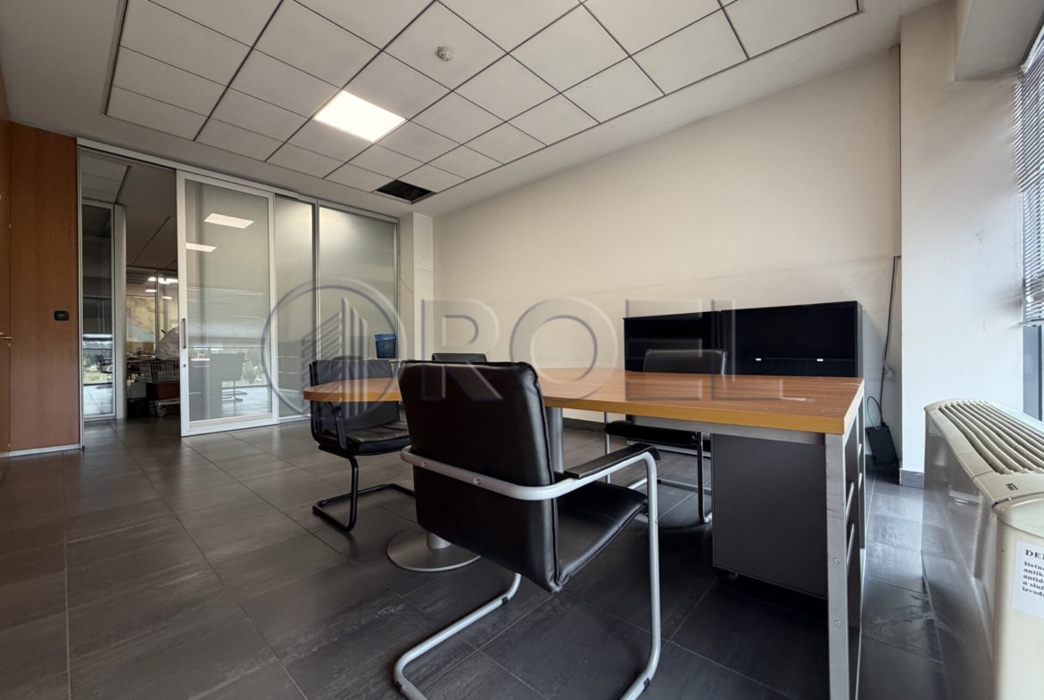 Poslovni prostor, ured za najam, Slavonska avenija, 20 m2