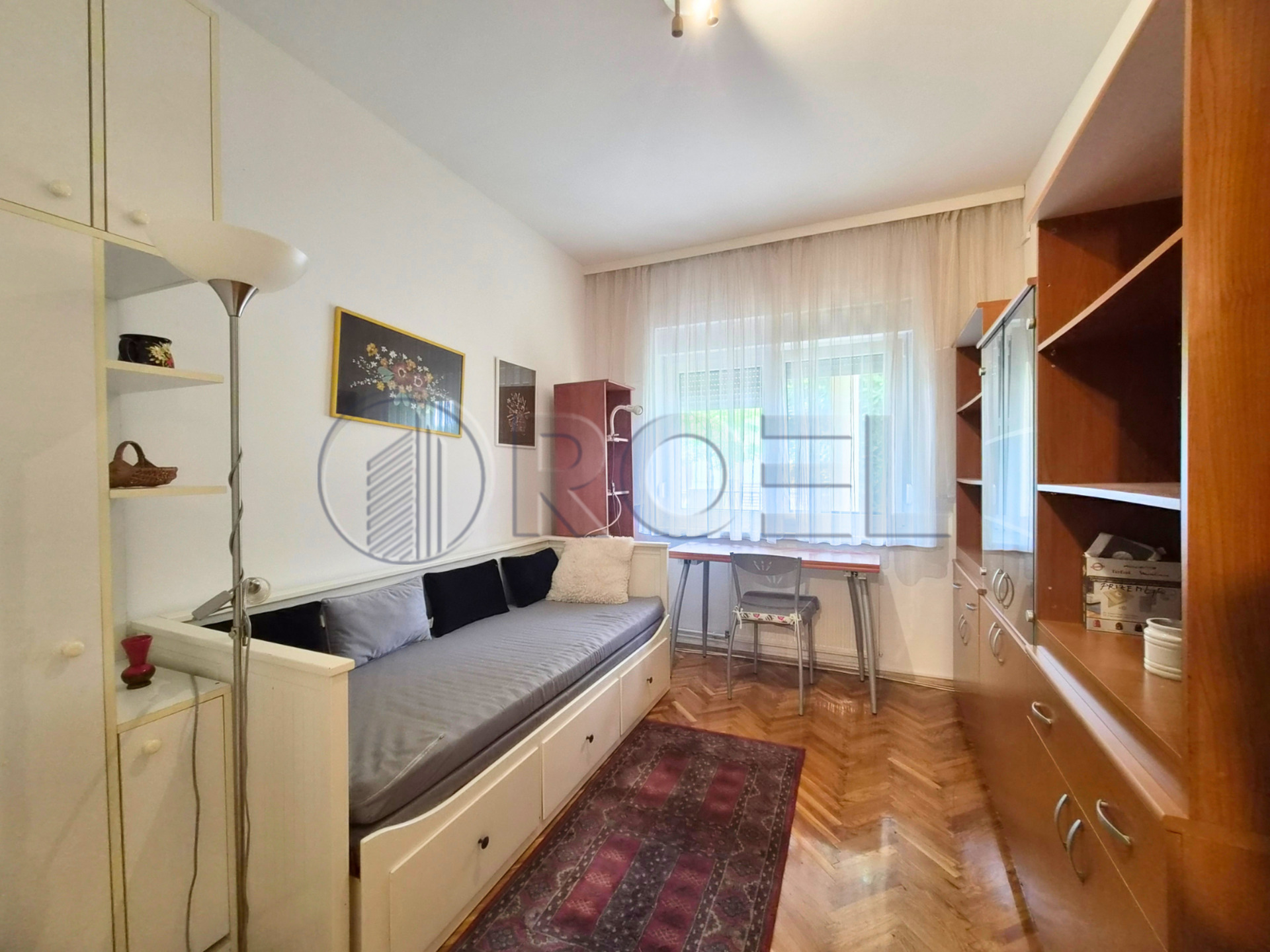 Zagreb, dugi dol odličan trosoban stan NKP 80 m2