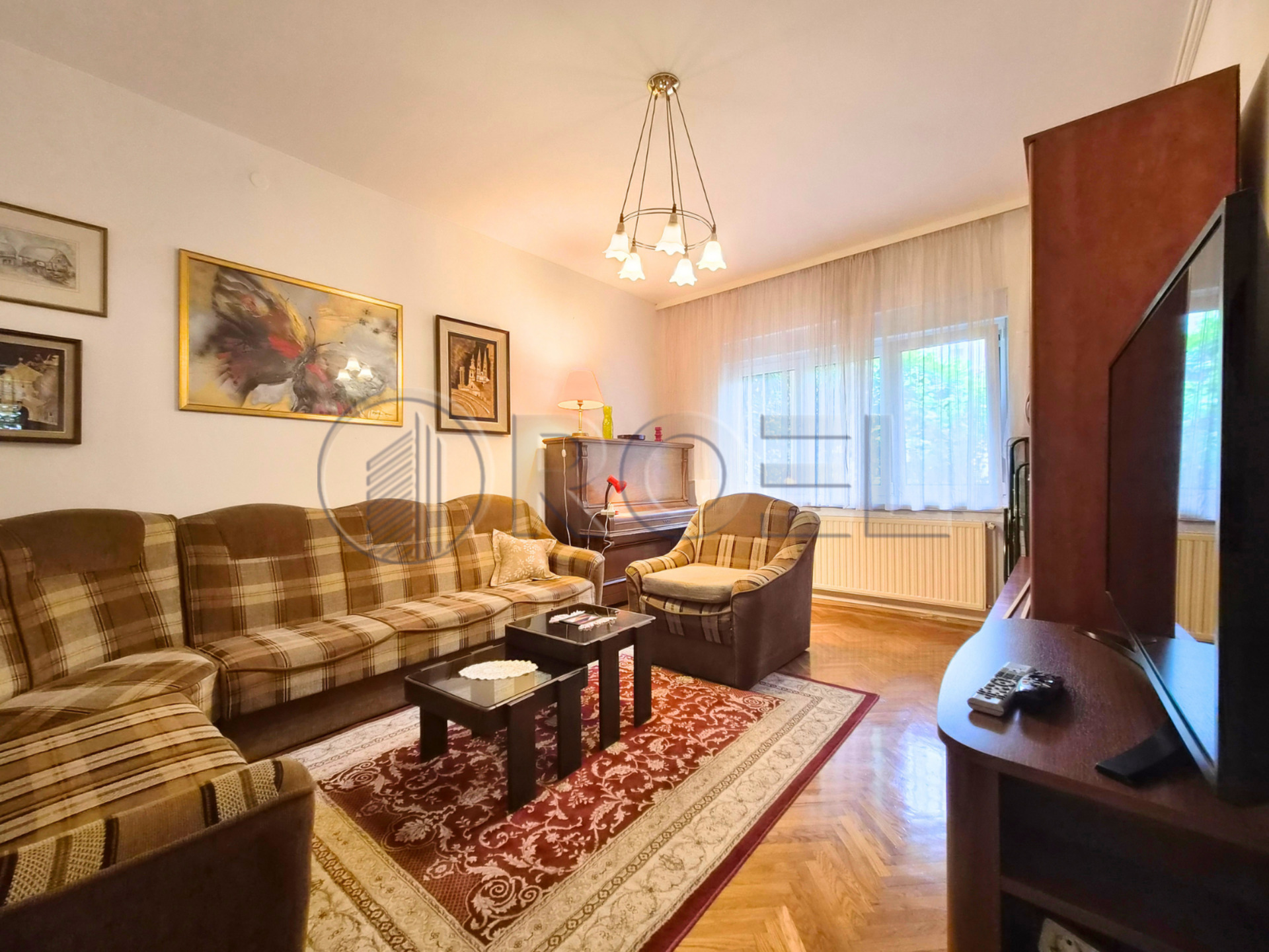 Zagreb, dugi dol odličan trosoban stan NKP 80 m2