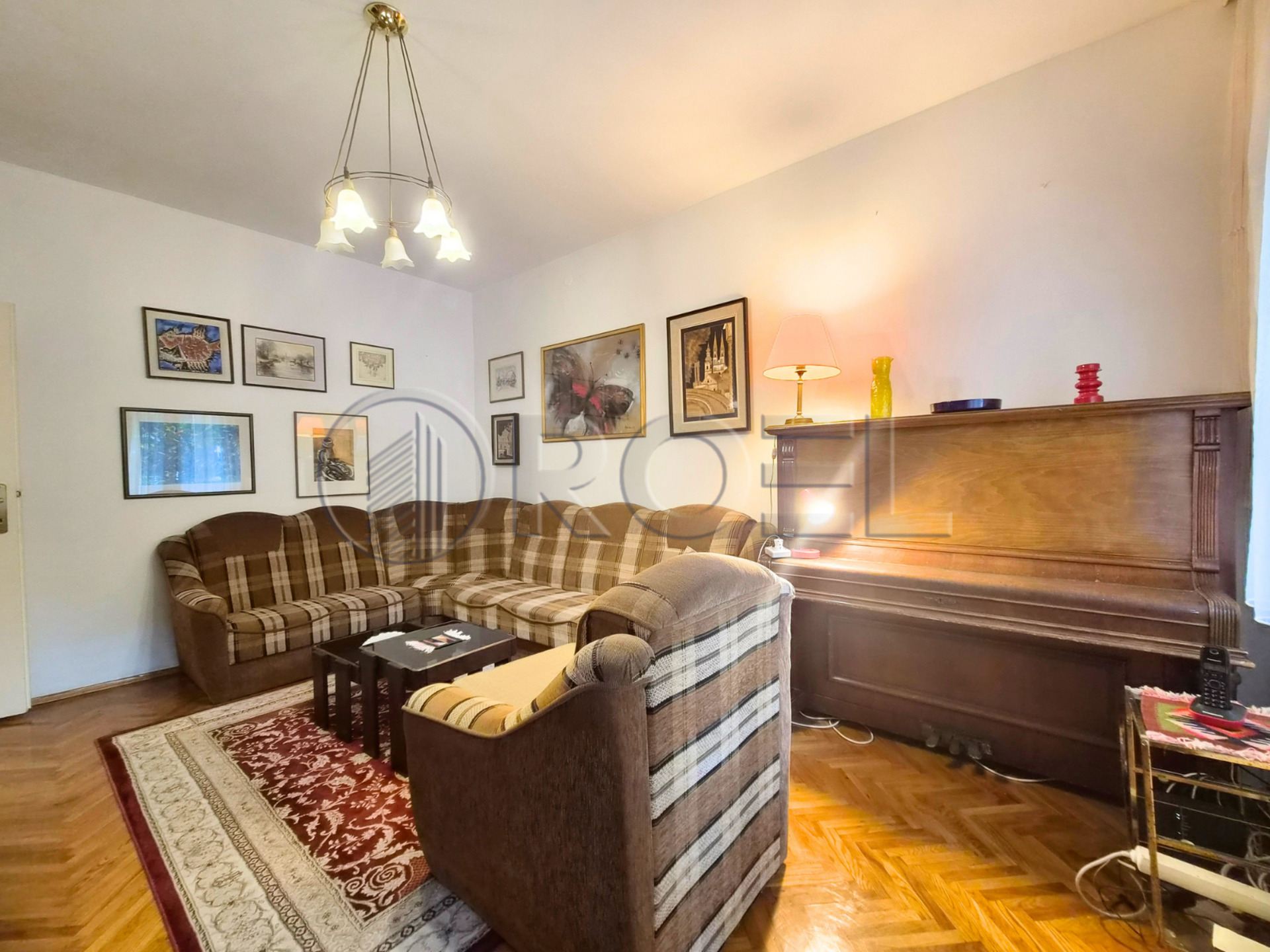 Zagreb, dugi dol odličan trosoban stan NKP 80 m2